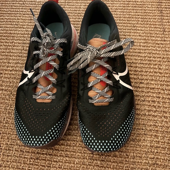 Nike Air Pegasus 4 Trail shoes - Picture 2 of 3